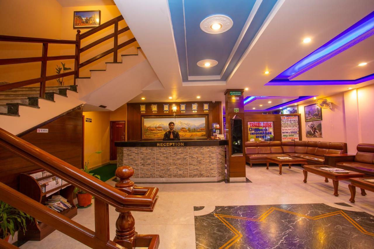 Hotel Crystal Palace Покхара Экстерьер фото